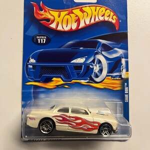 Vintage Hot Wheels {{{White}}} Shoe Box MOC From 2000 3+